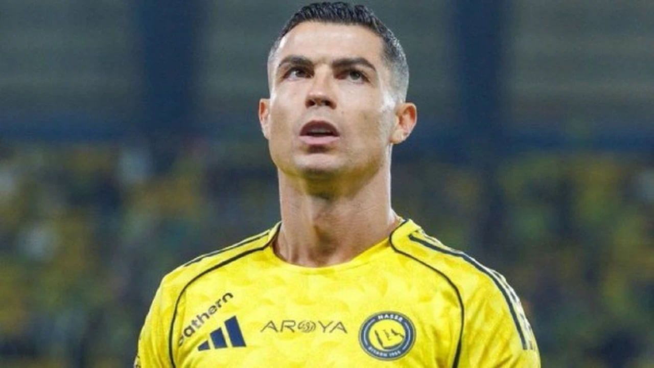 ولاء لا يُشترى.. رونالدو يرفض عرضًا خياليًا من بيكهام ويتمسك بالبقاء مع النصر